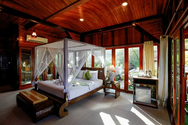 ห้องพัก Deluxe Sea View Room Anda Resort