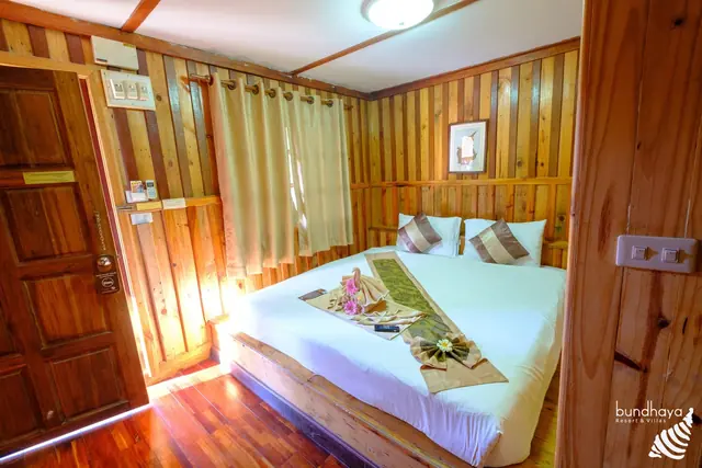 ห้องพัก Superior Bungalow Bundhaya Resort