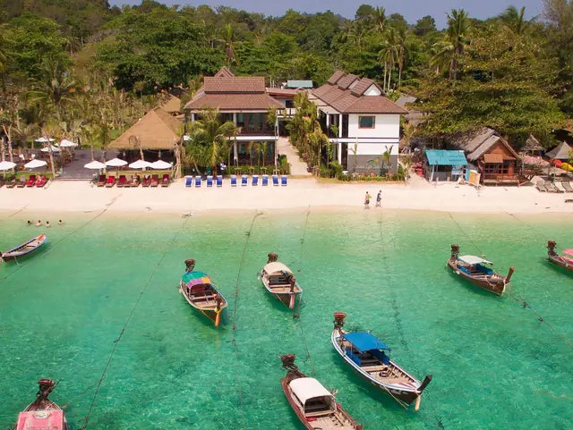 ภาพบรรยากาศโรงแรม Cabana Resort 2