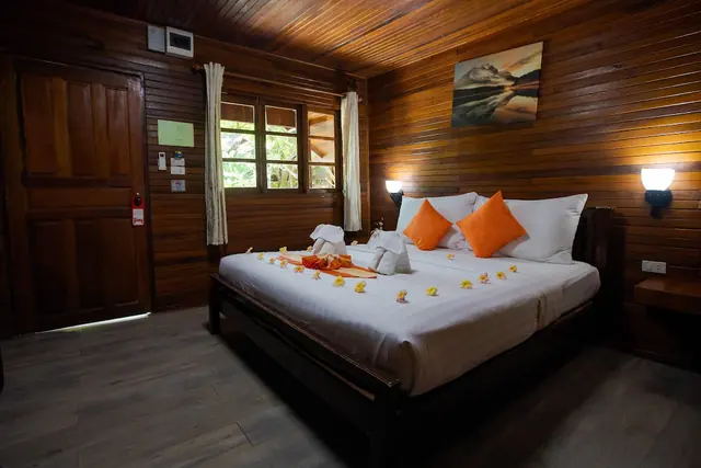ห้องพัก Superior Double Bungalow Chareena Beachside