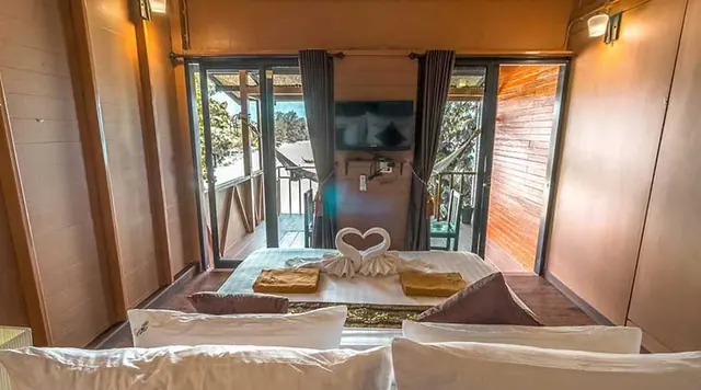 ห้องพัก Cliff Sea View Chareena Hill