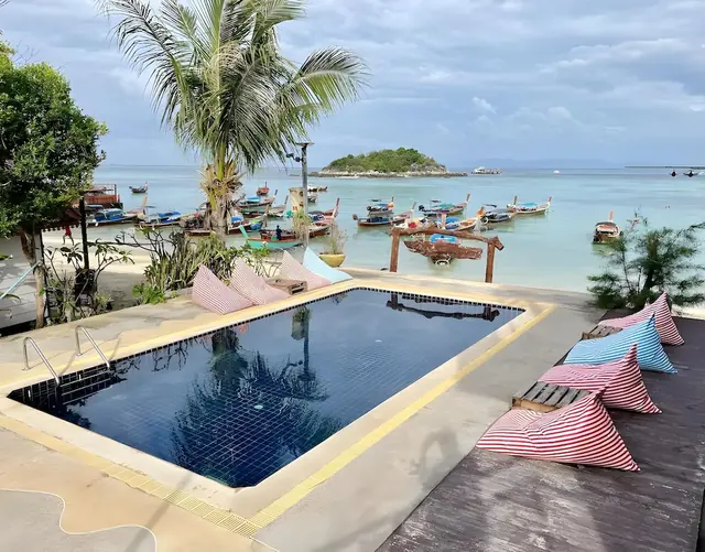 ภาพบรรยากาศโรงแรม Lipe Power Beach Resort 1