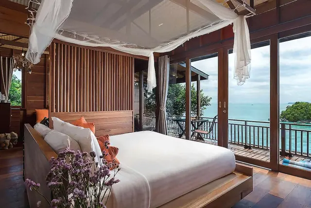 ห้องพัก Grand Deluxe Sea View Serendipity Beach Resort