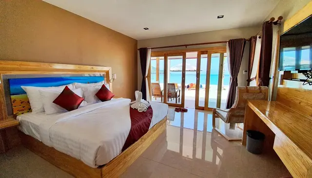 ห้องพัก Deluxe Beachfront Zodiac Seesun Resort